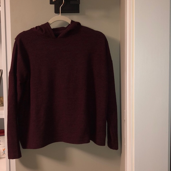 Super soft maroon hoodie - Picture 1 of 9